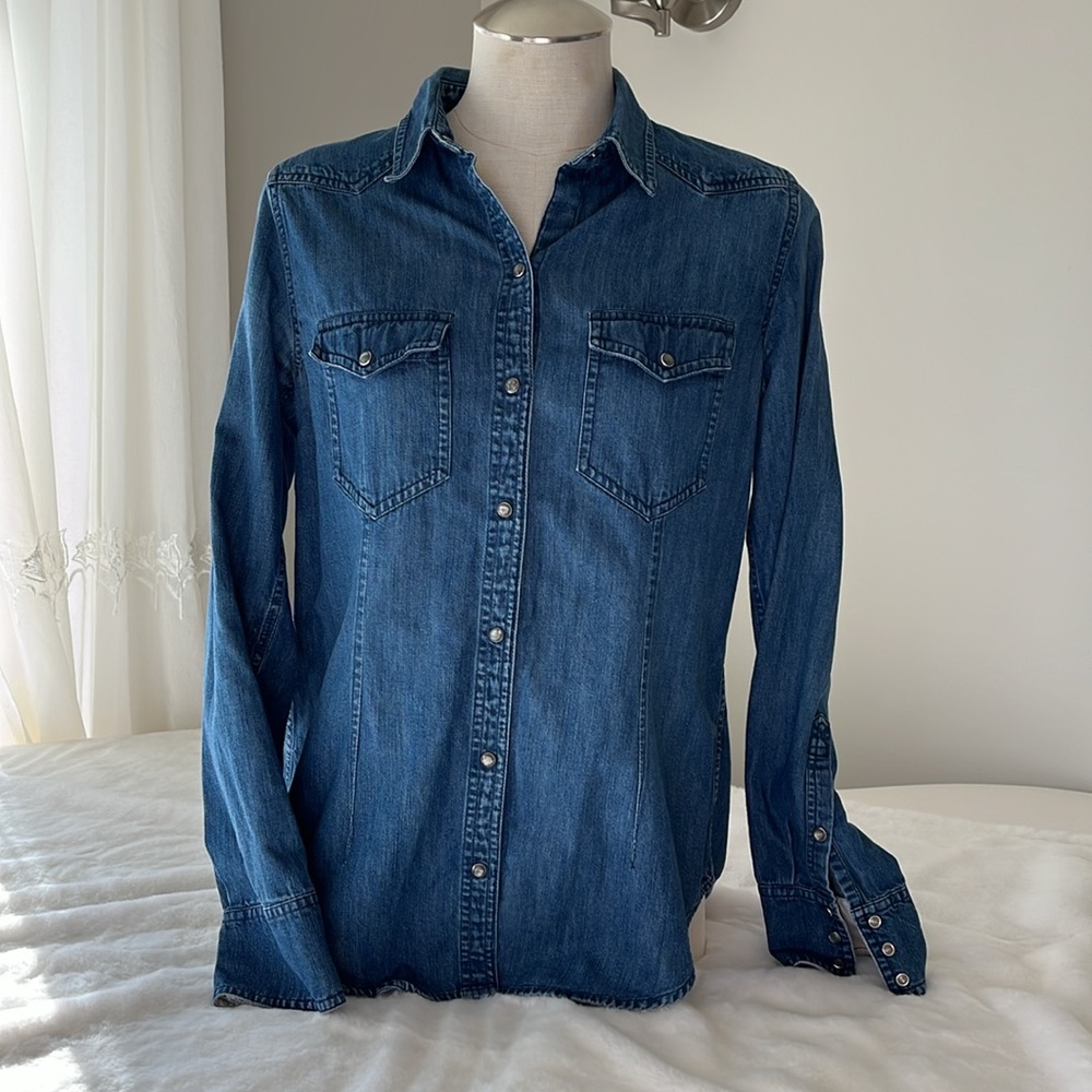 Club Monaco rhinestone denim button up size medium